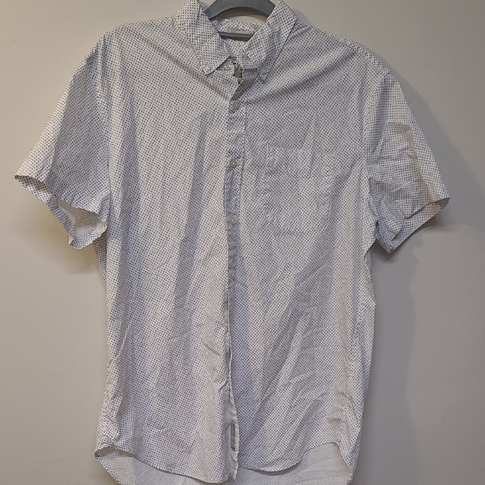 J. Crew White and Blue‎ Casual Button Down Shirt good condition. for men,s